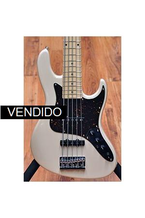 Sadowsky Metro WL5 Maple Olympic White Sadowsky Metro WL5 Maple Olympic White